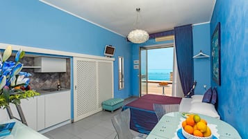 2 slaapkamers, een strijkplank/strijkijzer, gratis wifi, beddengoed