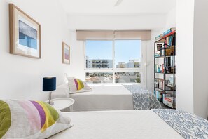 3 habitaciones, tabla de planchar con plancha y wifi gratis 