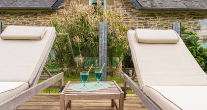 Chambre d'hÎtes 'Chambre Magnolia' avec piscine partagée, terrasse partagée et Wi-Fi