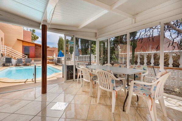 A heated pool - Vacation 'Gran Canaria' with Shared Pool, Wi-Fi and Air Conditioning (Costa Calma)