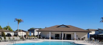 Charming 3-bedroom house with fitness room, WiFi in welcoming Saint Cloud