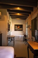 Törölközők, szappan, sampon és toalettpapír