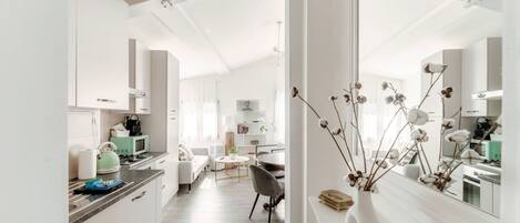 Køleskab, mikrobølgeovn, ovn, opvaskemaskine