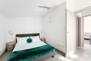 1 bedroom, iron/ironing board, free WiFi, bed sheets - Among the historic streets of Como (Bohème Loft) (Como)