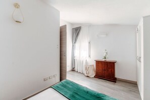 1 多间卧室、熨斗/熨衣板、免费 WiFi、床单