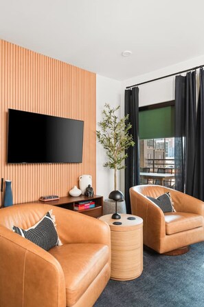 Smart-TV, Tischtennisplatte