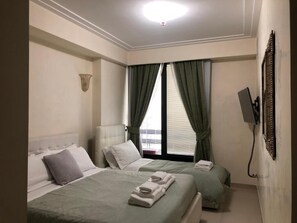 Deluxe Apartment, City View | 2 bedrooms, free WiFi - VISCONTI APARTMENT (Rome)