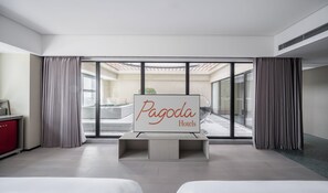 Superior-Zweibettzimmer, Terrasse, Stadtblick | Ausblick vom Zimmer