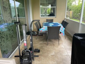 Outdoor dining