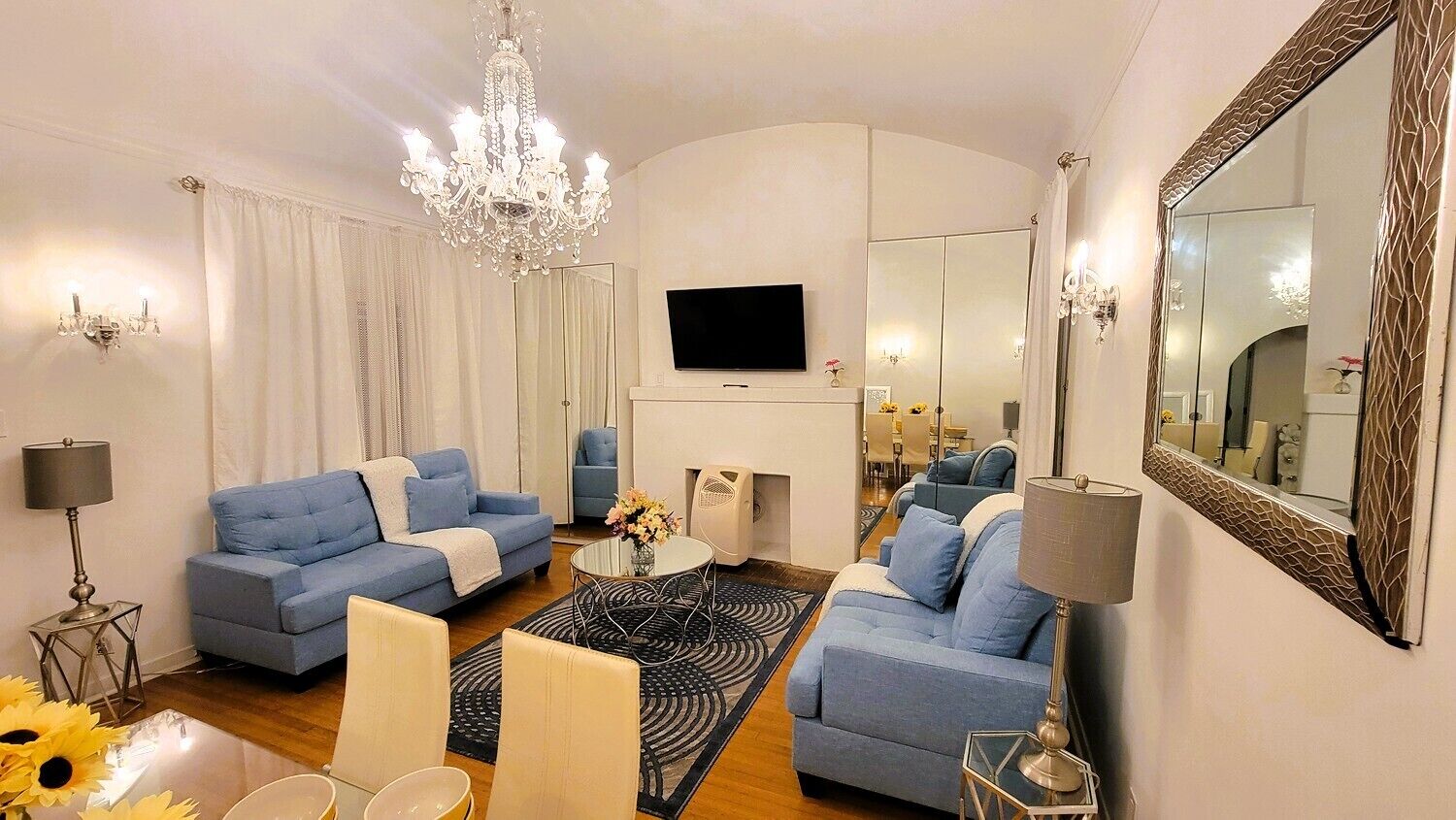 TV connectée, cheminée