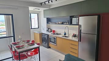 Microwave, stovetop