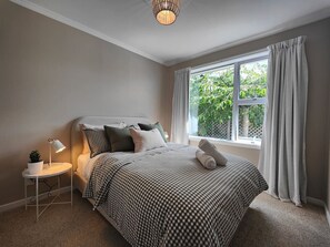 4 Schlafzimmer, Bügeleisen/Bügelbrett, WLAN, Bettwäsche