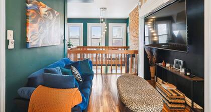 Charming historic STL home within walking distance to restaurants, parks & more!