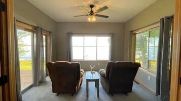 Smart TV, fireplace, table tennis, books
