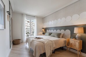 3 chambres, fer et planche à repasser, Wi-Fi, literie fournie