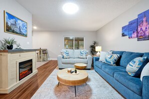 Smart-TV, Kamin, Videospiele