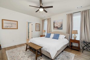4 Schlafzimmer, Bügeleisen/Bügelbrett, WLAN, Bettwäsche