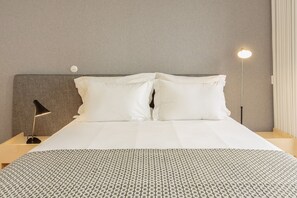 1 dormitorio, tabla de planchar con plancha, wifi gratis