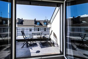 Interior - Modern Apartment - AC- 1BR-2P- Geneva (Genève)