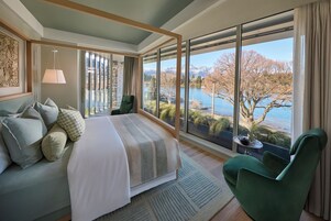 1-Bedroom Suite | Free minibar items, in-room safe, blackout drapes, iron/ironing board