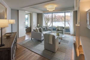 1-Bedroom Suite | Free minibar items, in-room safe, blackout drapes, iron/ironing board