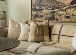Junior Suite | Living area
