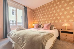 1 chambre, fer et planche à repasser, accès Internet