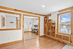 Interior - The Barn - Lake View and Pet Friendly (Pittsfield)