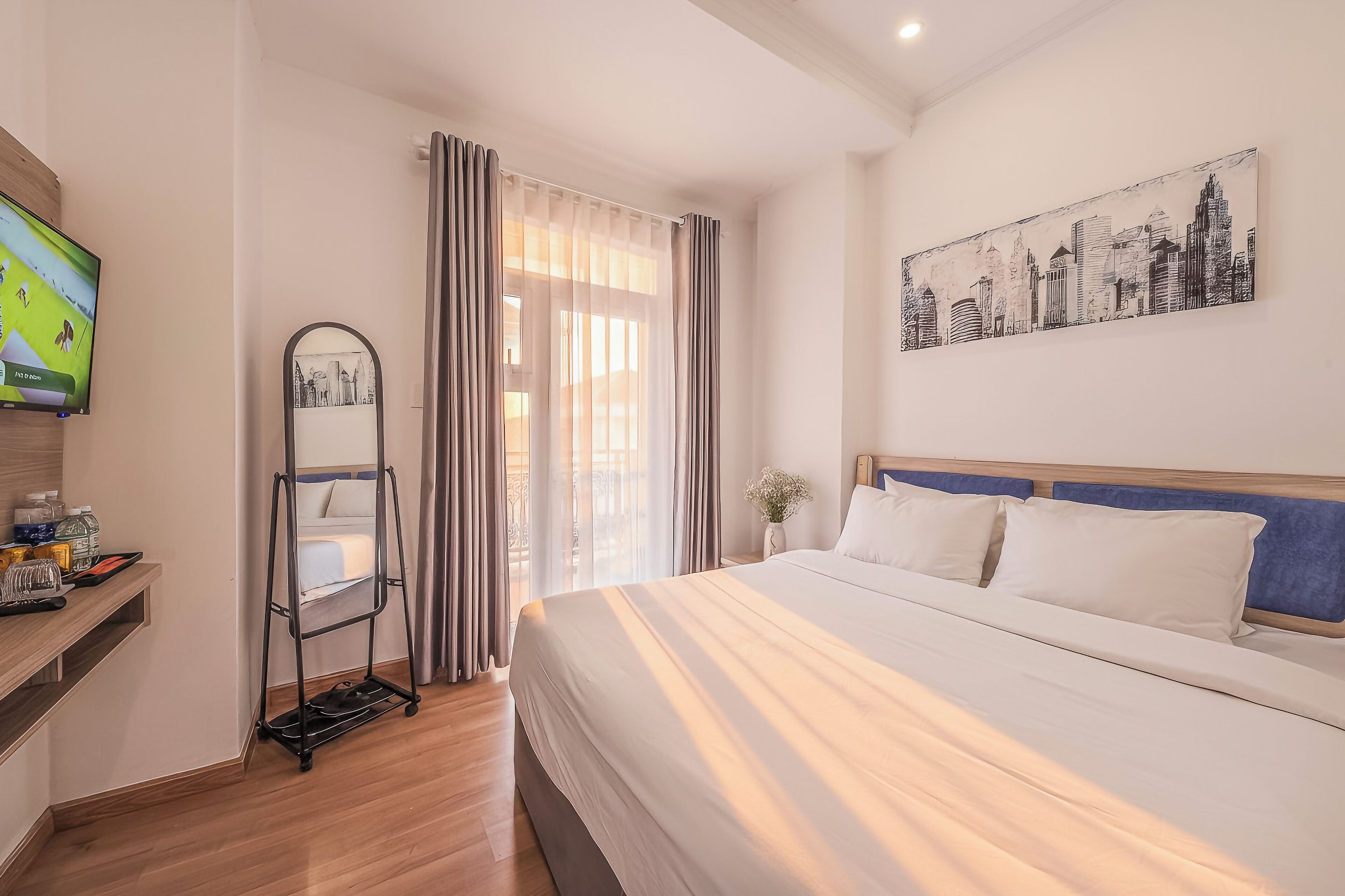 Chambre Double Supérieure, vue cour intérieure