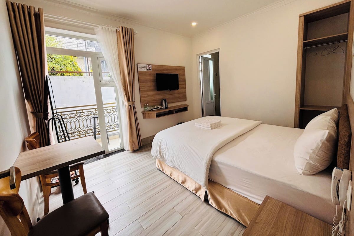 Deluxe Double Room, Courtyard View