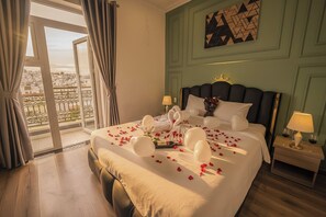 บริเวณรับประทานอาหารสำหรับคู่รัก