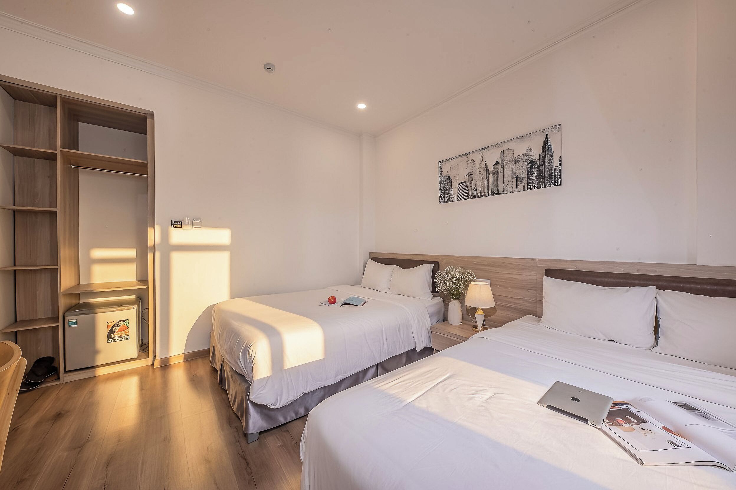 Chambre Quadruple, vue cour intérieure