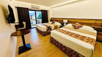 Grand Double or Twin Room, Hot Tub, Resort View | Garden view