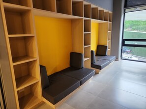 บิสซิเนสอพาร์ทเมนท์ | ภายใน