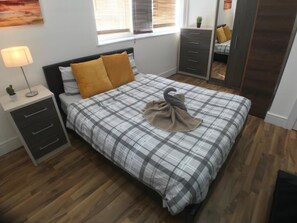 WiFi, bed sheets