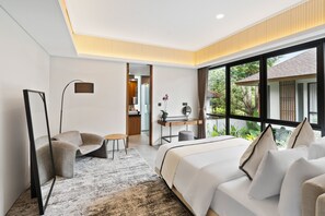 Villa, 4 chambres, piscine privée, vue sur la piscine | 4 chambres, fer et planche à repasser, accès au Wi-Fi (inclus)