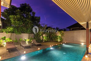 Outdoor pool - Sewana Villa by Kozystay - Natadesa Resort (Jimbaran)