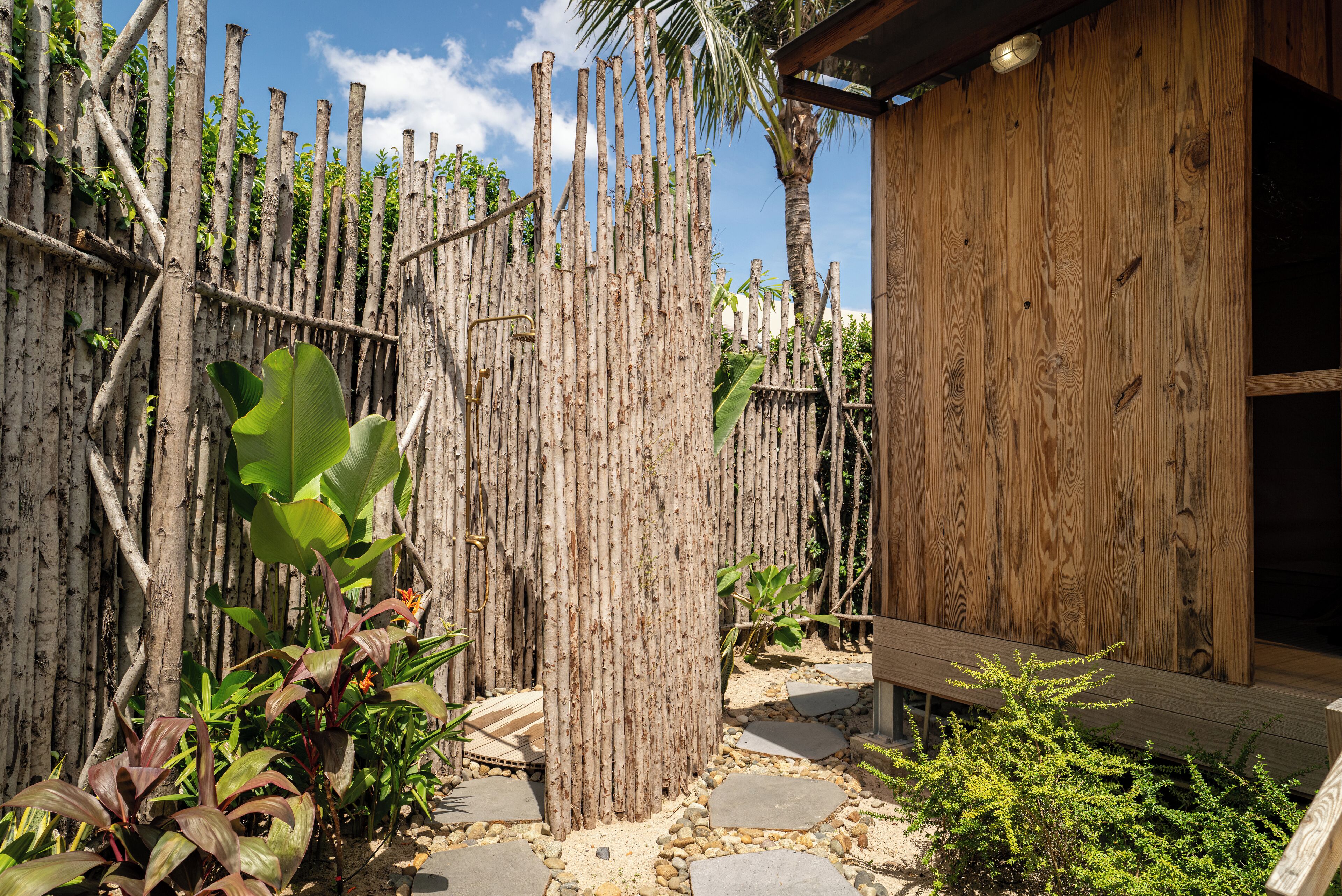 Ropa de cama de alta calidad y camas con efecto memoria 