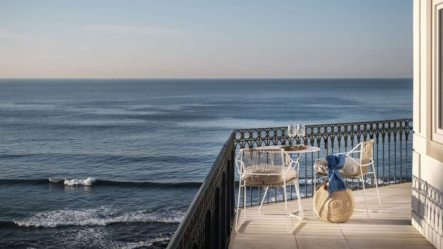 Seaview Castle by Cadenzalux