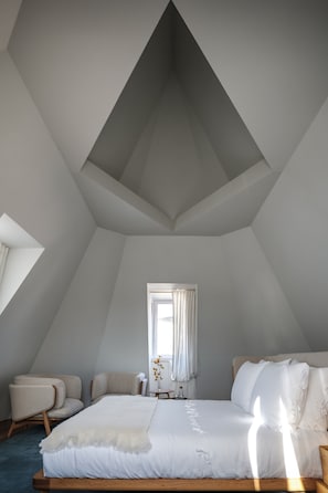 House | 8 bedrooms