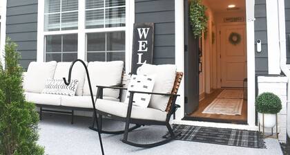 Luxury townhome close to downtown!