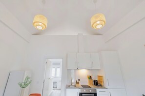 Fridge, oven, stovetop, coffee/tea maker - Felp Fran Pacheco 3. (Setúbal)