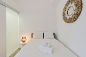 1 bedroom, iron/ironing board, travel cot, WiFi