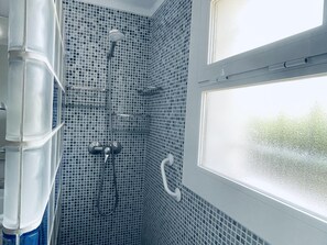 Hair dryer, towels - Apartment with terrace and parking 750m beach (S'agaró)