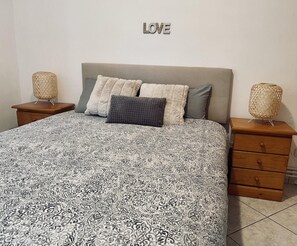 2 Schlafzimmer, Bügeleisen/Bügelbrett, Internetzugang, Bettwäsche