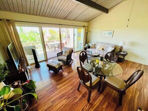 Smart TV, books - Keauhou Garden - Ocean view - Wifi - Walk to Harbor (Kailua-Kona)