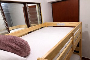 1 bedroom, free WiFi, bed sheets - Room AREAS by QuBeLab (Bello)