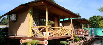 Jungle Resort 