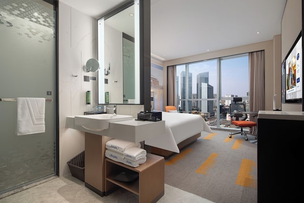 Superior Single Room, City View | Desk, laptop workspace, blackout drapes, soundproofing - HamptonHiltonChengduRailwayNorthStation (Chengdu)