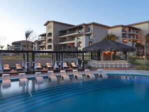 Pool - 3BD Penthouse Grand Solmar at The Pacific Dunes (Cabo San Lucas)